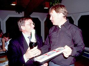 VHGW-Vorsitzender Martin Platzbecker dankt f&uuml;r die Gru&szlig;worte  von Karl Stratmann,
dem 1. Vorsitzender des VZV

